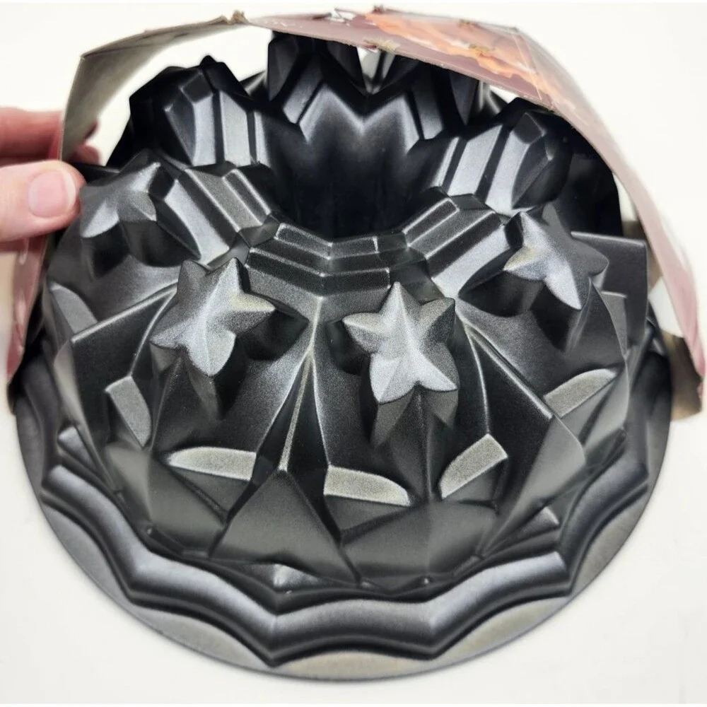 Nordic Ware American Star Bundt Pan Platinum Collection Heavy Cast Aluminum